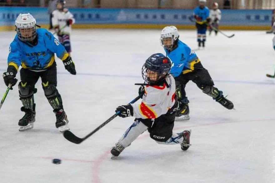 人人看球赛程与积分数据服务展示图